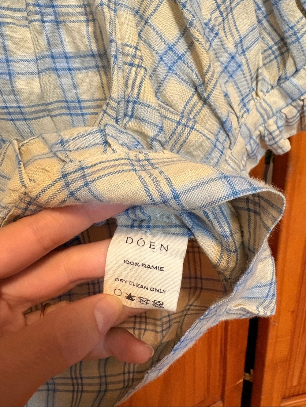Doen Sparrow top in Meadowlark Cream & Light Blue Plaid Scalloped-Collar Crop - Picture 4 of 6